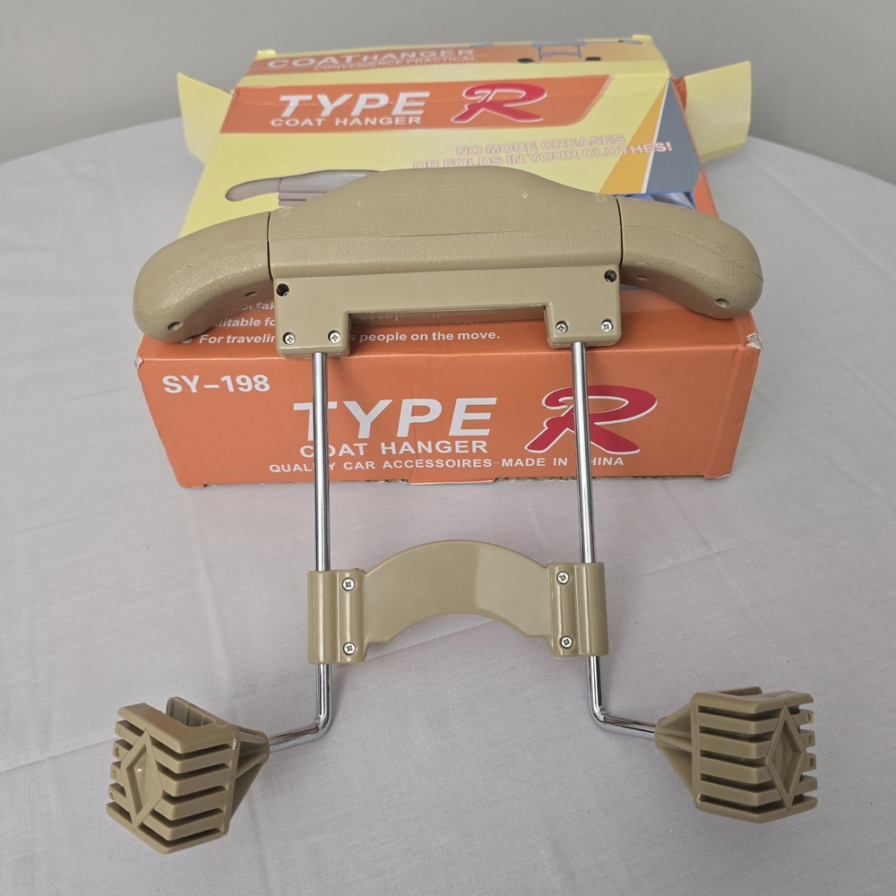 Type R Car Coat Hanger for Seats Retractable Automotive Headrest Expanding